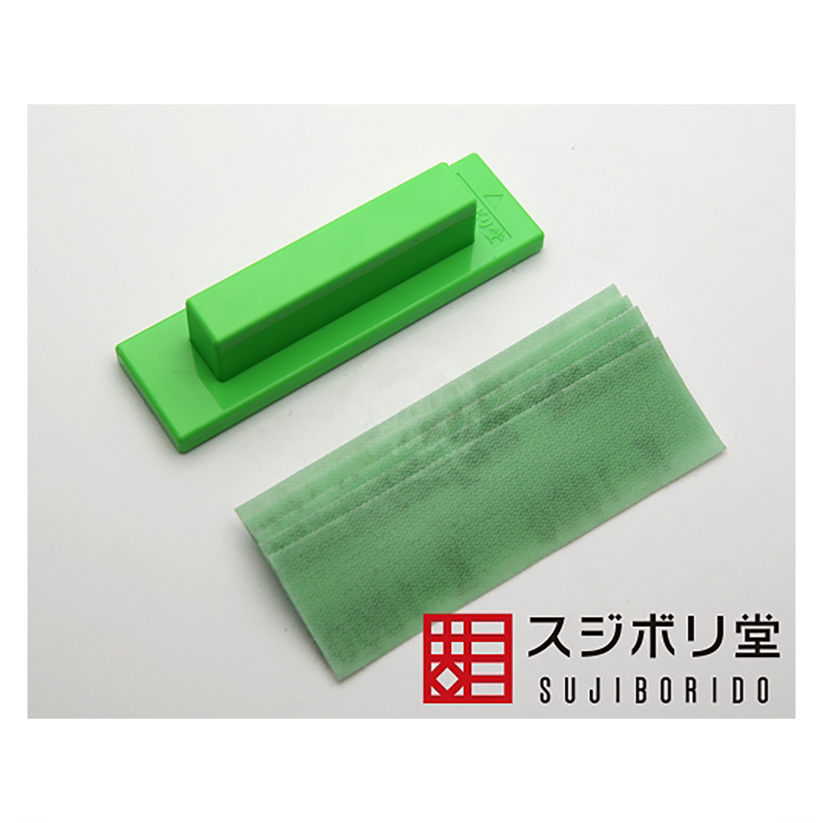 Green Magic Holder sanding tool by Sujiborido, designed to securely hold sanding discs for efficient surface finishing.