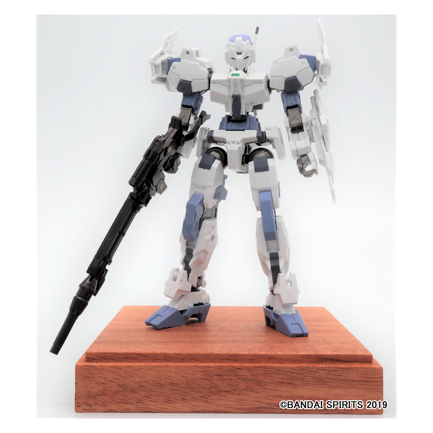 GSI Creos 30 Minutes Missions Marker Basic Set with coloring tools for model painting and detailing, featuring multiple vibrant markers.