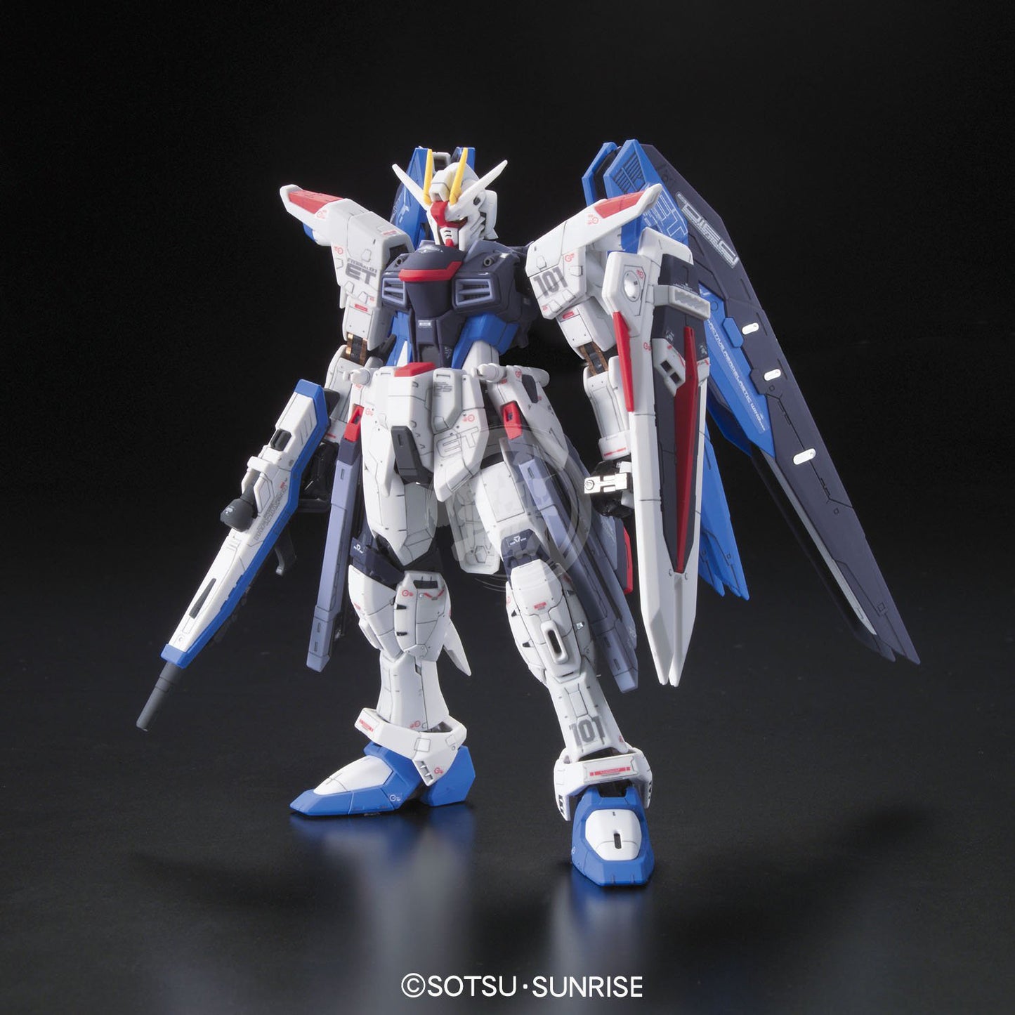 Bandai - RG Freedom Gundam - ShokuninGunpla