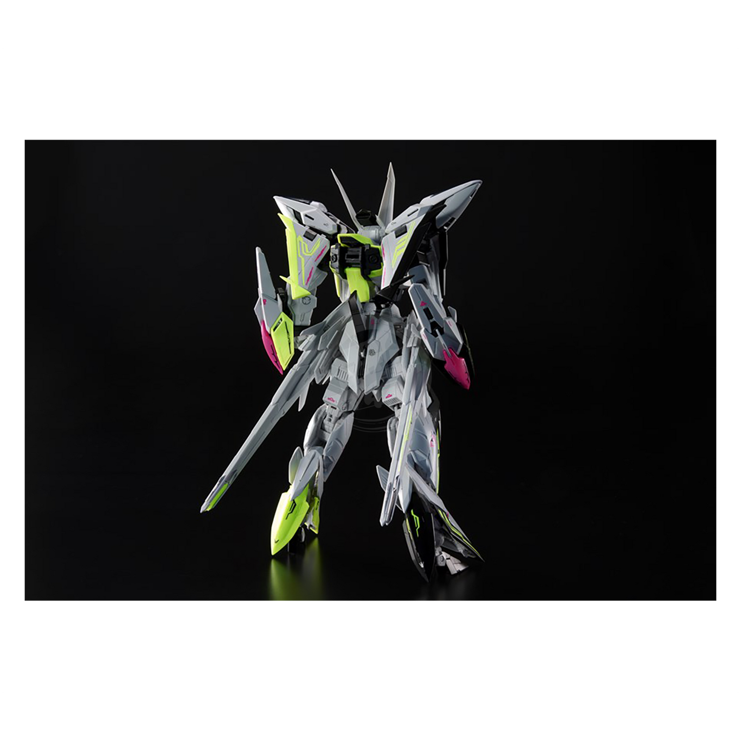 MG Eclipse Gundam [With Maneuver Striker] [Cyberized Color Ver.]