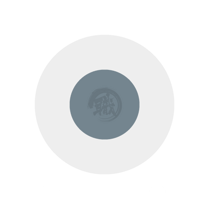Neutral grey GSI Creos paint swatch showing a smooth, even coat of the C013 color for artistic and craft projects.