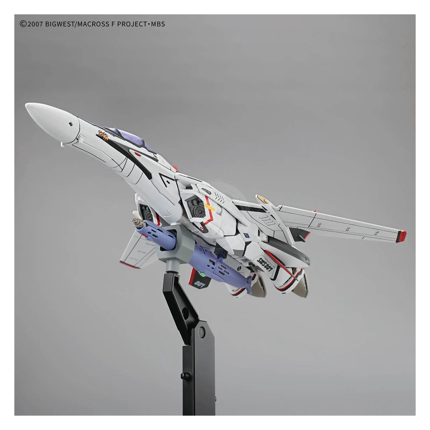 Bandai HG VF-25F Messiah Valkyrie Alto Custom model kit with detailed parts and vibrant colors, displayed in assembled form.