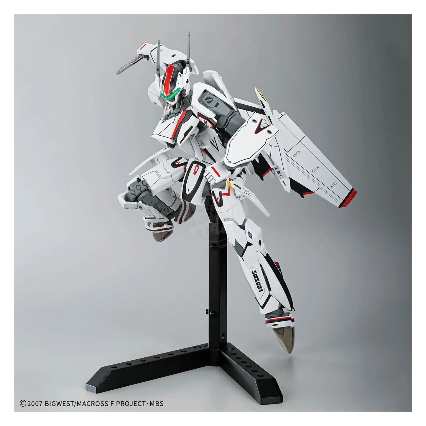 Bandai HG VF-25F Messiah Valkyrie Alto Custom model kit with detailed parts, assembled and displayed on a white background.