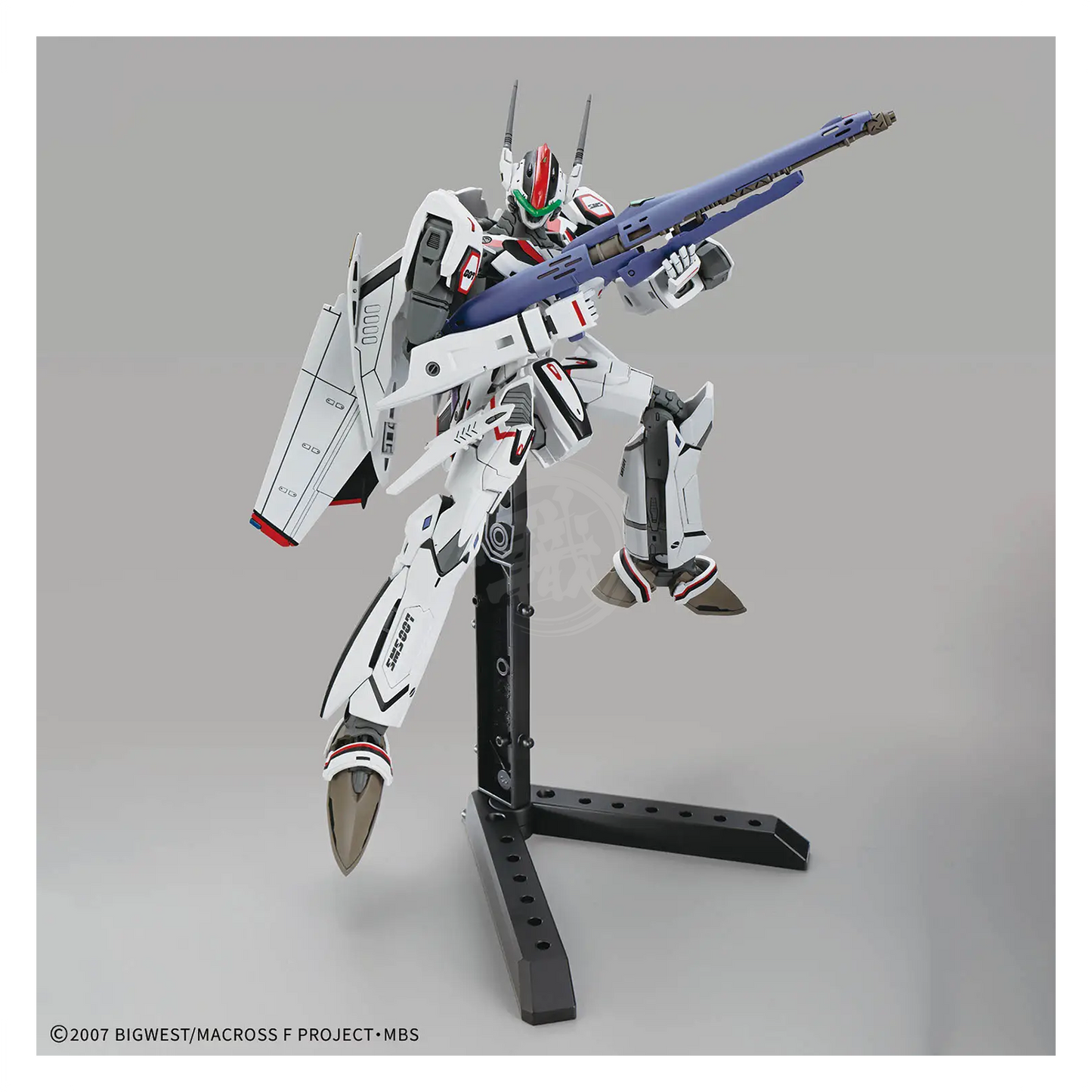Bandai HG VF-25F Messiah Valkyrie Alto Custom model kit with detailed parts in a deluxe set, ready for assembly.