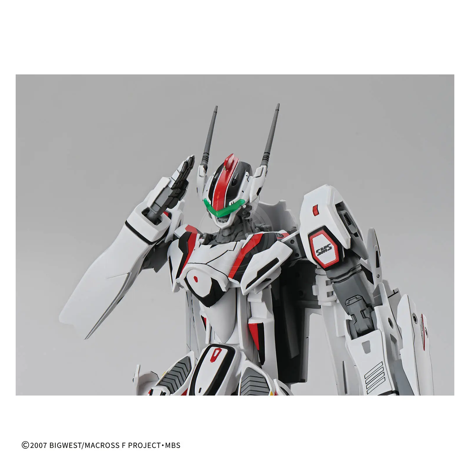 Bandai HG VF-25F Messiah Valkyrie Alto Custom model kit with detailed fighter jet design and vibrant color scheme.