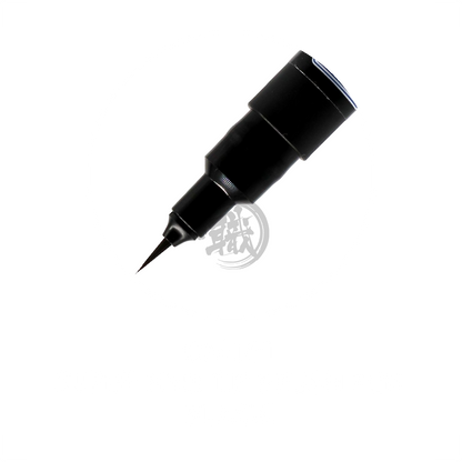 Black ultra-fine brush tip panel lining pen from GSI Creos for detailed model and Gundam panel lining work.