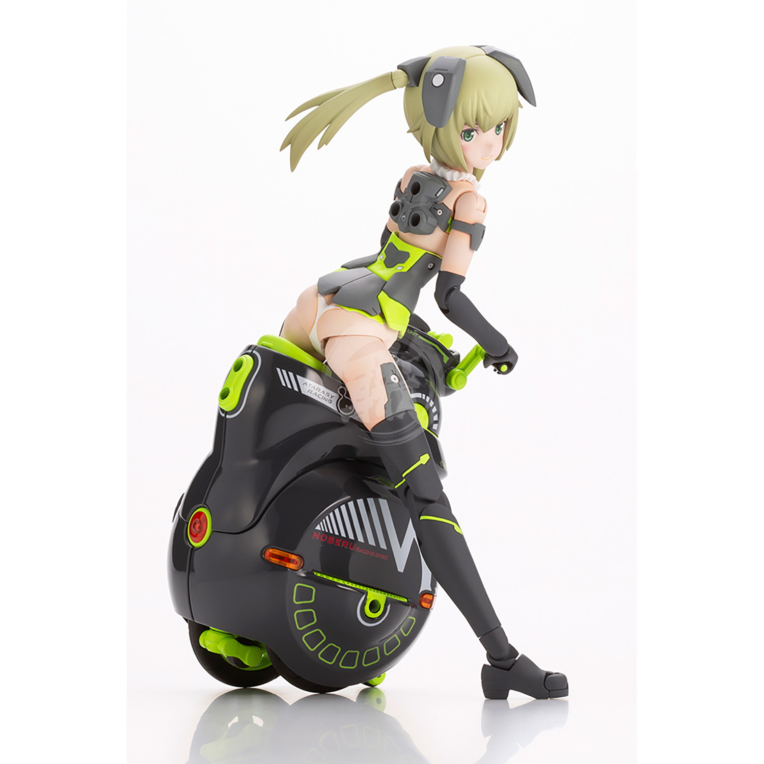 Innocentia [Racer] & Noseru [Racing Specs Ver.] - ShokuninGunpla