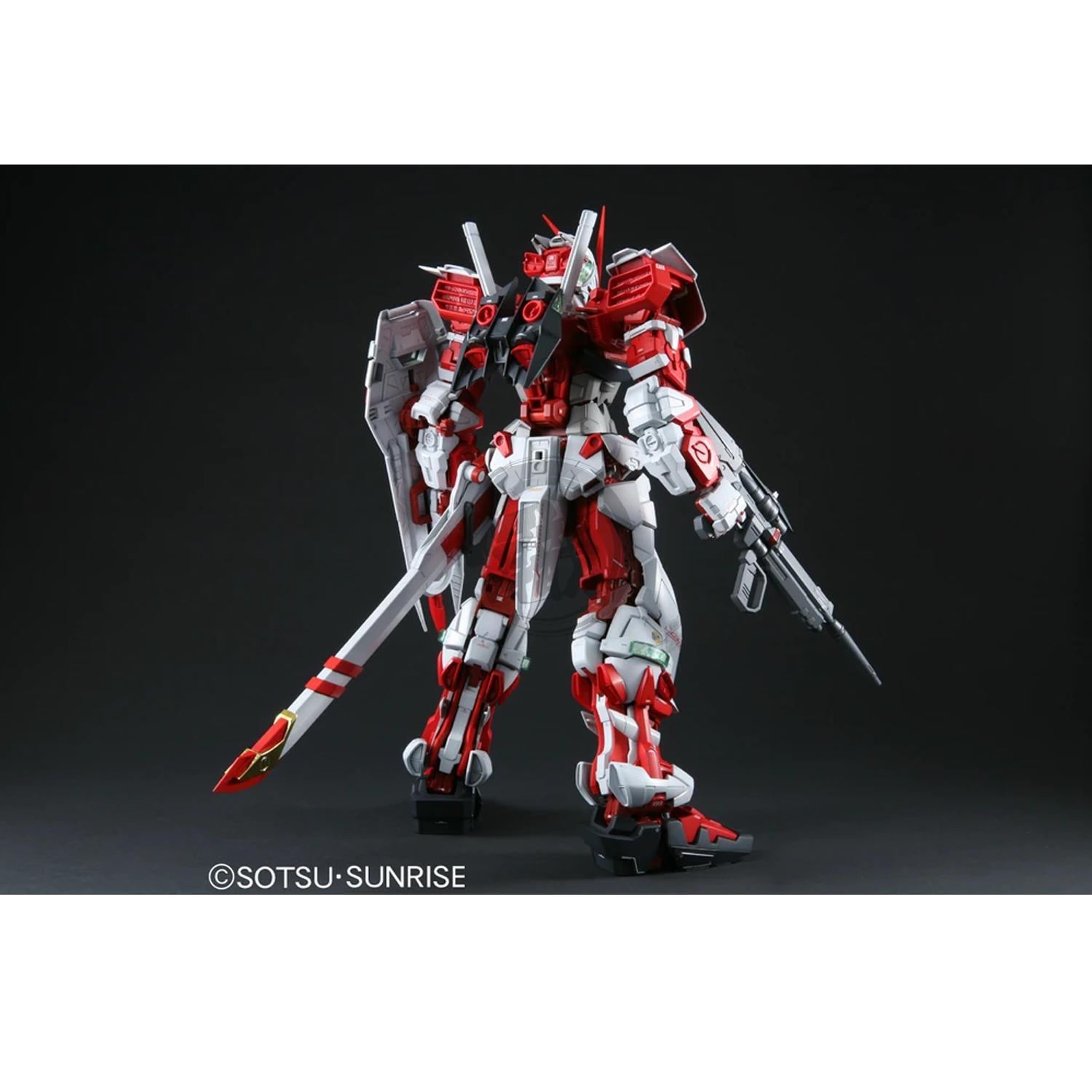 Bandai - PG Gundam Astray Red Frame - ShokuninGunpla
